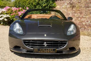 Foto 4 di 119: Ferrari California 4.3 “Tasteful Grigio Silverstone”
