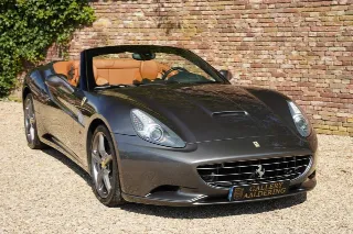 Foto 52 di 119: Ferrari California 4.3 “Tasteful Grigio Silverstone”