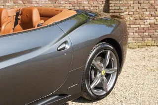 Foto 65 di 119: Ferrari California 4.3 “Tasteful Grigio Silverstone”