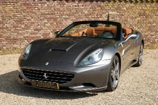 Foto 67 di 119: Ferrari California 4.3 “Tasteful Grigio Silverstone”