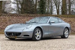 Foto 1 di 105: Ferrari 612 Scaglietti