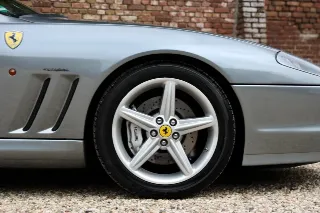 Foto 57 di 128: Ferrari 575M Maranello “Ferrari dealer maintenance”