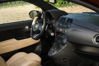 Foto 101 di 102: Fiat Abarth 695 Edizione Maserati “№333 of 499”