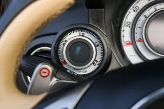 Foto 58 di 102: Fiat Abarth 695 Edizione Maserati “№333 of 499”