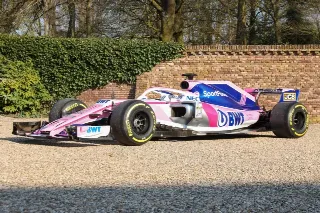 Foto 15 di 48: Force India Mercedes VJM10 Formula 1 “Ex-Esteban Ocon – Nine points-scoring finishes in 2017”
