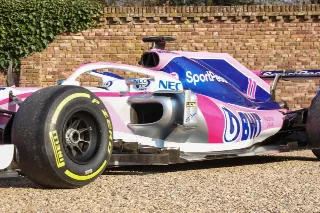Foto 17 di 48: Force India Mercedes VJM10 Formula 1 “Ex-Esteban Ocon – Nine points-scoring finishes in 2017”