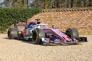 Foto 25 di 48: Force India Mercedes VJM10 Formula 1 “Ex-Esteban Ocon – Nine points-scoring finishes in 2017”