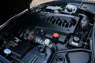Foto 27 di 106: Jaguar XK8 4.2 Coupe “Slate Grey – XKR Optics”