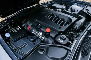 Foto 30 di 106: Jaguar XK8 4.2 Coupe “Slate Grey – XKR Optics”
