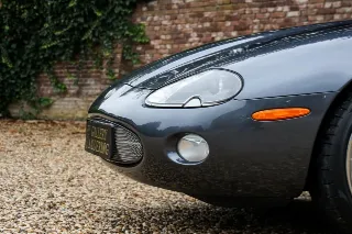 Foto 45 di 106: Jaguar XK8 4.2 Coupe “Slate Grey – XKR Optics”