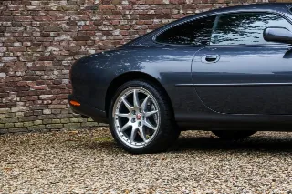 Foto 71 di 106: Jaguar XK8 4.2 Coupe “Slate Grey – XKR Optics”