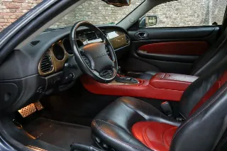 Foto 91 di 106: Jaguar XK8 4.2 Coupe “Slate Grey – XKR Optics”
