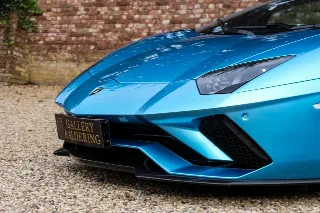 Foto 16 di 115: Lamborghini Aventador S Roadster “Blu Aegir over Bianco Polar”