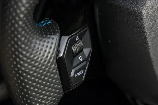 Foto 76 di 115: Lamborghini Aventador S Roadster “Blu Aegir over Bianco Polar”