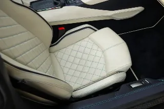 Foto 87 di 115: Lamborghini Aventador S Roadster “Blu Aegir over Bianco Polar”