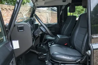 Foto 14 di 102: Land Rover Defender 90 Station Wagon “1st owner and 131.000 kms”
