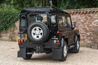 Foto 19 di 102: Land Rover Defender 90 Station Wagon “1st owner and 131.000 kms”