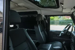 Foto 26 di 102: Land Rover Defender 90 Station Wagon “1st owner and 131.000 kms”