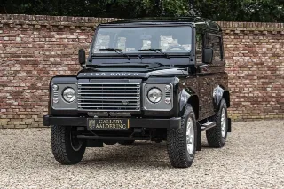 Foto 28 di 102: Land Rover Defender 90 Station Wagon “1st owner and 131.000 kms”