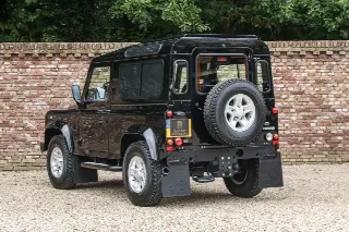 Foto 2 di 102: Land Rover Defender 90 Station Wagon “1st owner and 131.000 kms”