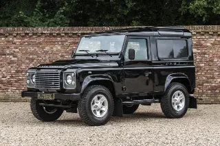 Foto 37 di 102: Land Rover Defender 90 Station Wagon “1st owner and 131.000 kms”