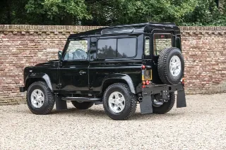 Foto 42 di 102: Land Rover Defender 90 Station Wagon “1st owner and 131.000 kms”