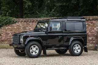 Foto 45 di 102: Land Rover Defender 90 Station Wagon “1st owner and 131.000 kms”