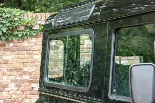 Foto 46 di 102: Land Rover Defender 90 Station Wagon “1st owner and 131.000 kms”