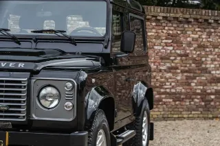 Foto 55 di 102: Land Rover Defender 90 Station Wagon “1st owner and 131.000 kms”