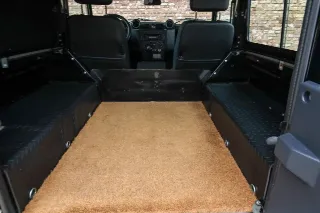 Foto 59 di 102: Land Rover Defender 90 Station Wagon “1st owner and 131.000 kms”