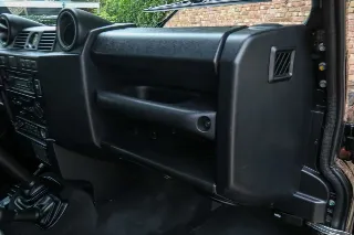 Foto 65 di 102: Land Rover Defender 90 Station Wagon “1st owner and 131.000 kms”
