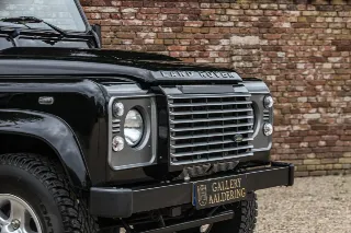 Foto 67 di 102: Land Rover Defender 90 Station Wagon “1st owner and 131.000 kms”