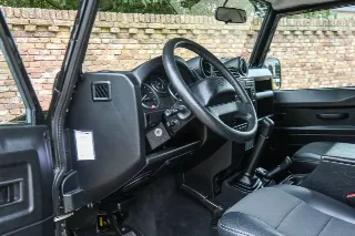 Foto 68 di 102: Land Rover Defender 90 Station Wagon “1st owner and 131.000 kms”