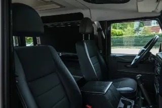 Foto 77 di 102: Land Rover Defender 90 Station Wagon “1st owner and 131.000 kms”