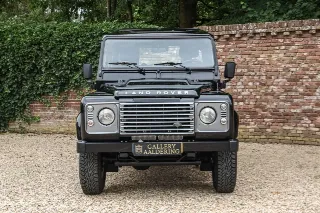 Foto 83 di 102: Land Rover Defender 90 Station Wagon “1st owner and 131.000 kms”