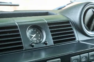 Foto 93 di 102: Land Rover Defender 90 Station Wagon “1st owner and 131.000 kms”