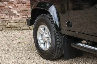 Foto 95 di 102: Land Rover Defender 90 Station Wagon “1st owner and 131.000 kms”