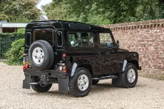 Foto 98 di 102: Land Rover Defender 90 Station Wagon “1st owner and 131.000 kms”