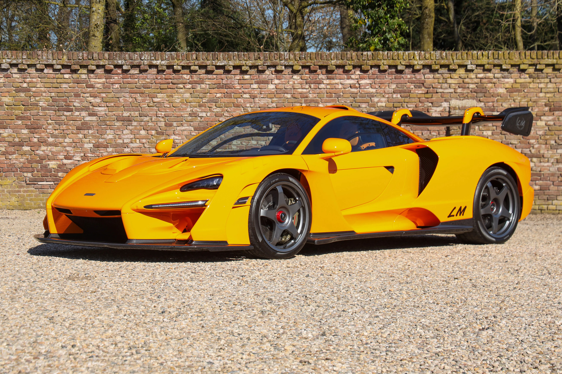 McLaren Senna LM “Papaya Orange with 727 kms”