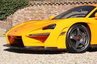 Foto 11 di 83: McLaren Senna LM “Papaya Orange with 727 kms”