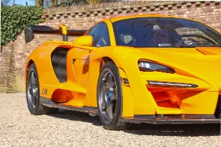 Foto 15 di 83: McLaren Senna LM “Papaya Orange with 727 kms”