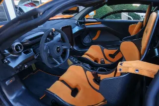 Foto 16 di 83: McLaren Senna LM “Papaya Orange with 727 kms”