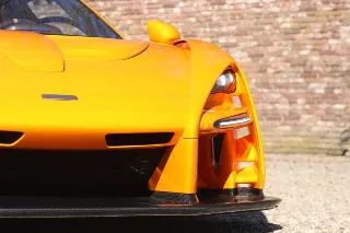Foto 21 di 83: McLaren Senna LM “Papaya Orange with 727 kms”