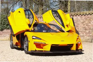Foto 23 di 83: McLaren Senna LM “Papaya Orange with 727 kms”