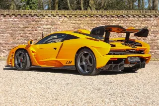 Foto 2 di 83: McLaren Senna LM “Papaya Orange with 727 kms”