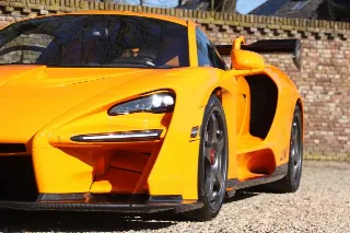 Foto 30 di 83: McLaren Senna LM “Papaya Orange with 727 kms”