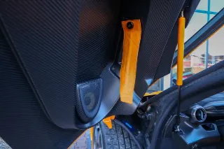 Foto 43 di 83: McLaren Senna LM “Papaya Orange with 727 kms”