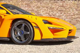 Foto 54 di 83: McLaren Senna LM “Papaya Orange with 727 kms”