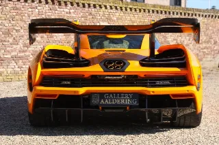 Foto 60 di 83: McLaren Senna LM “Papaya Orange with 727 kms”