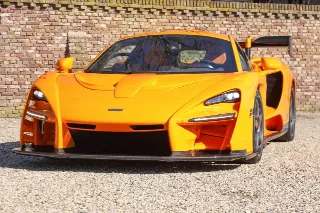Foto 6 di 83: McLaren Senna LM “Papaya Orange with 727 kms”